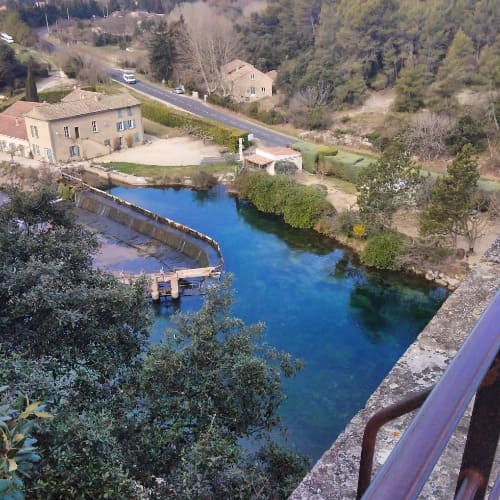 La sorgue au fil de l'eau.